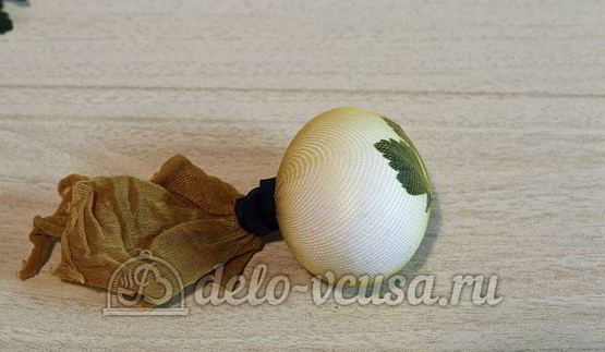 пасхальные яйца с листочками