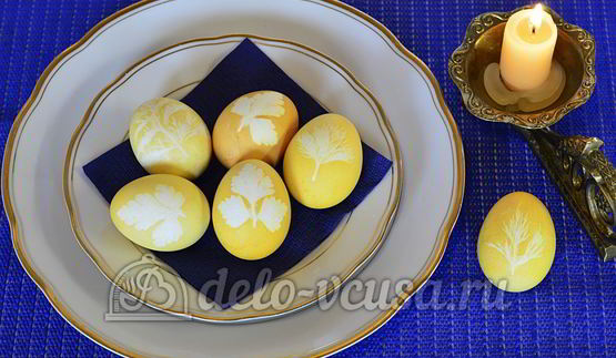 пасхальные яйца с листочками