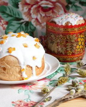 Сливочный кулич с апельсиновыми цукатами