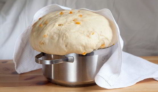 сливочный кулич с апельсиновыми цукатами