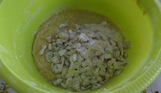 ванильный кулич с сухофруктами