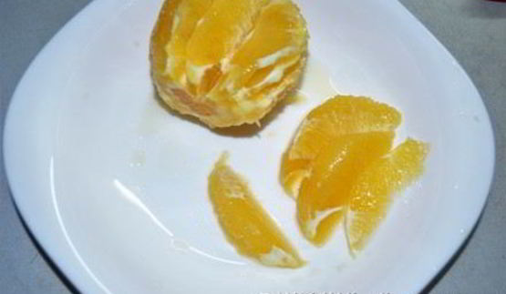 салат-десерт из апельсина, яблока и моркови