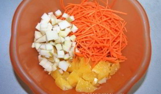 салат-десерт из апельсина, яблока и моркови