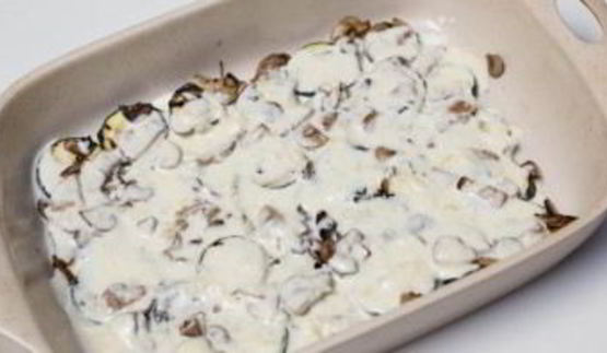 суфле из кабачков под грибным соусом