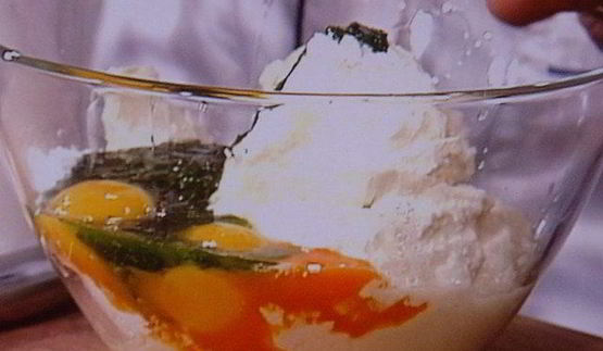 базиликовый тирамису с клубникой