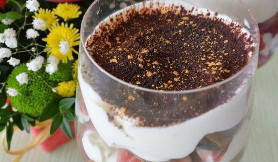 тирамису с малиновым сиропом