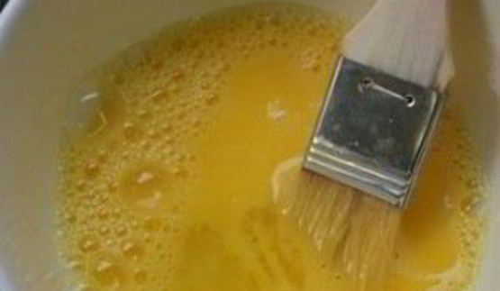 запеченное яблоко в слоеном тесте