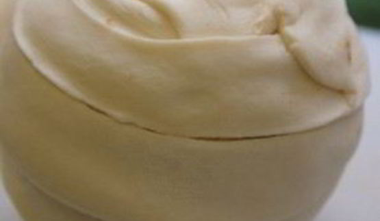 запеченное яблоко в слоеном тесте