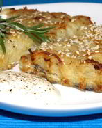 Драники с грибами и кунжутом, запеченные в духовке