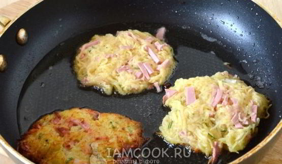 драники с вареной колбасой