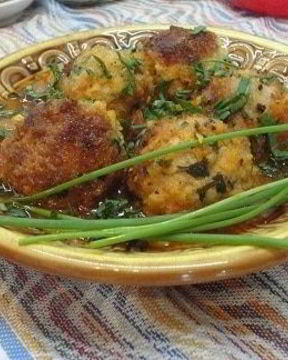 Фрикадельки по-мароккански в томатном соусе