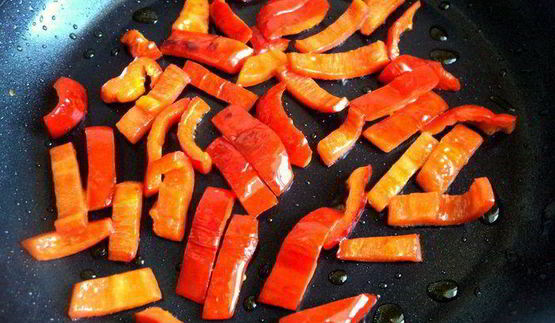 фрикадельки с базиликом и овощами