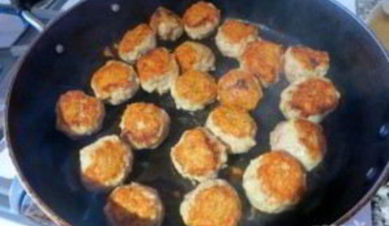 фрикадельки с сюрпризом