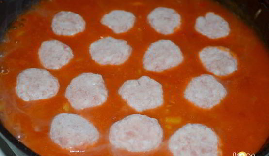 фрикадельки в остром соусе