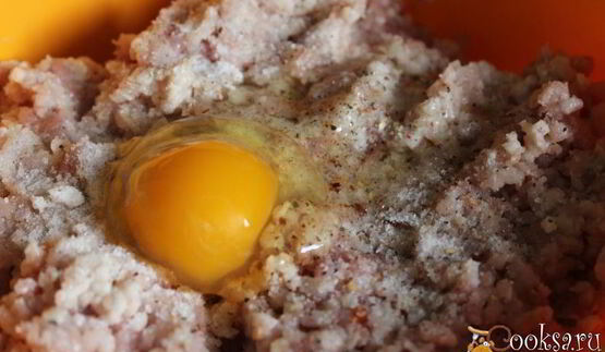 мясные фрикадельки в сметанно-томатном соусе