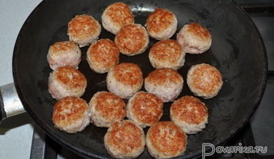 свиные фрикадельки в горчично-медовом соусе