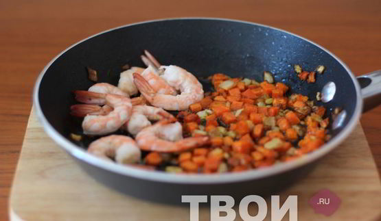 чечевица с креветками