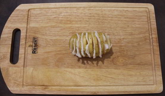 картофель гармошкой с салом