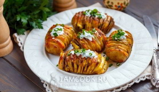 картошка-гармошка с сыром в духовке