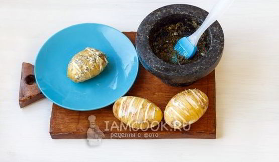 картошка-гармошка с сыром в духовке