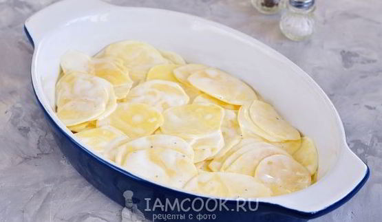 картошка с фаршем, сыром и майонезом в духовке
