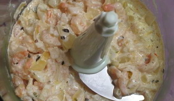 красный рис с креветочным кремом