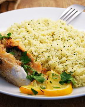 Кускус с запеченной форелью