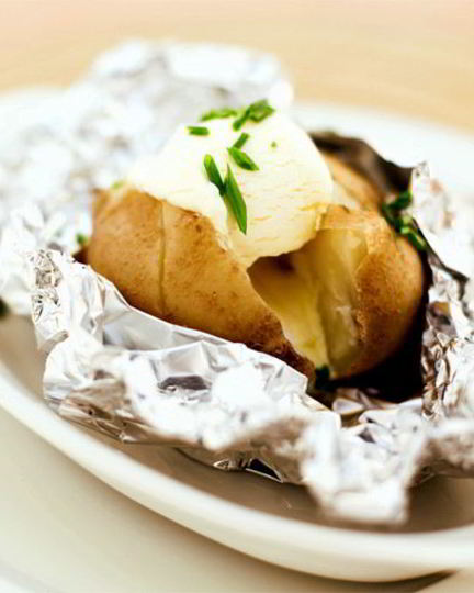Рецепт печеного картофеля в фольге