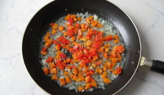 рис с брокколи и зеленым горошком