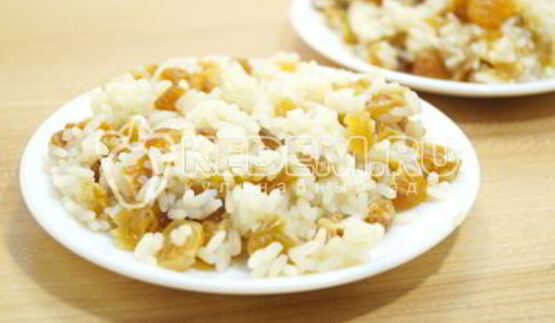 рис с изюмом