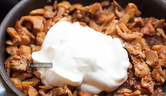 жареная картошка с лисичками