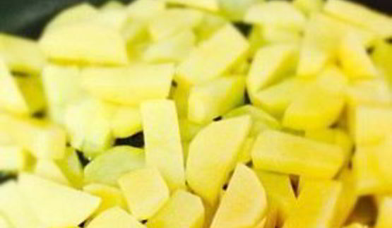 жареная картошка с шампиньонами