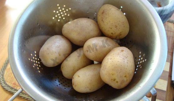 жаренный картофель с перцем и солью сянцзань цзяоянь сяо тудоу