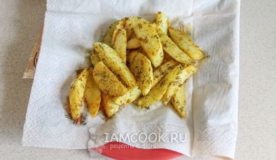 жареный картофель в панировке