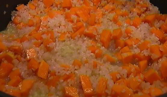 зимний рис с тыквой и кедровыми орехами