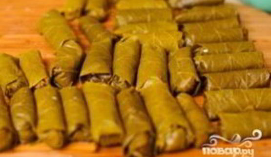 долма из виноградных листьев