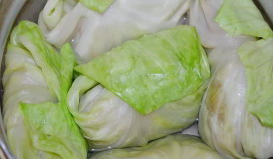 голубцы с мясом, рисом и грибами