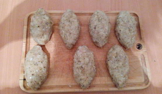 ленивые рыбные голубцы в хренно-сметанном соусе