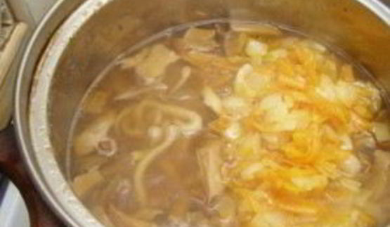 грибная лапша из сушеных грибов