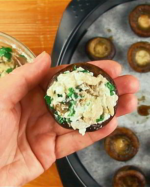 Фаршированные шампиньоны