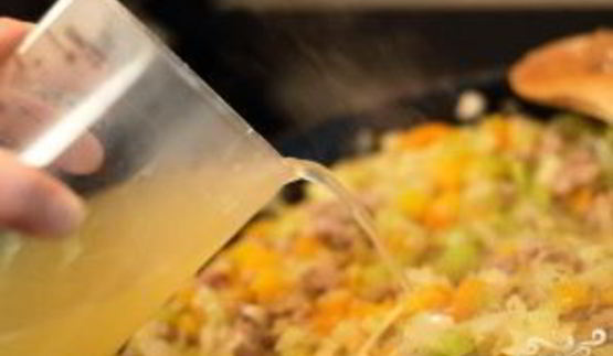 грибы, фаршированные овощной начинкой