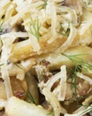 Грибы с картофелем и сметаной
