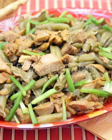 Рецепт лисичек жаренных со стручковой фасолью