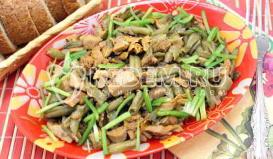 лисички жаренные со стручковой фасолью