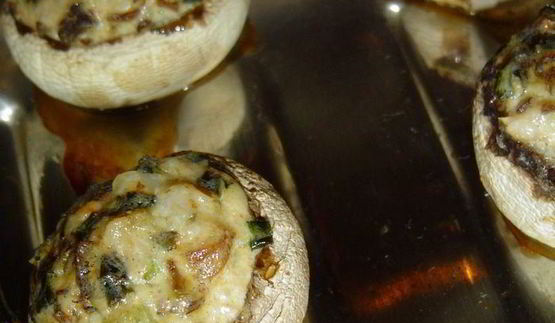 шампиньоны фаршированные морское искушение