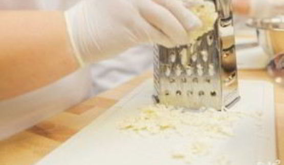 шампиньоны с сулугуни