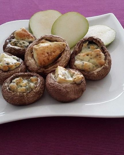 Рецепт шампиньонов с сыром с голубой плесенью