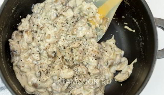 шампиньоны в сливках