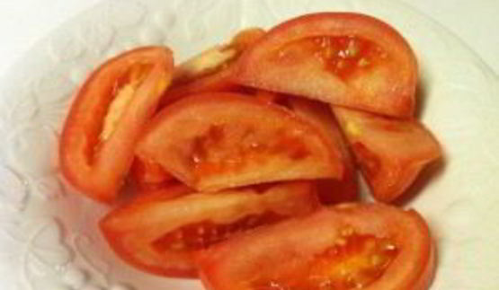 жареные грибы с помидорами