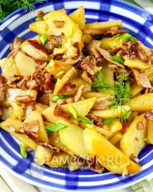 Жареные рыжики с картошкой